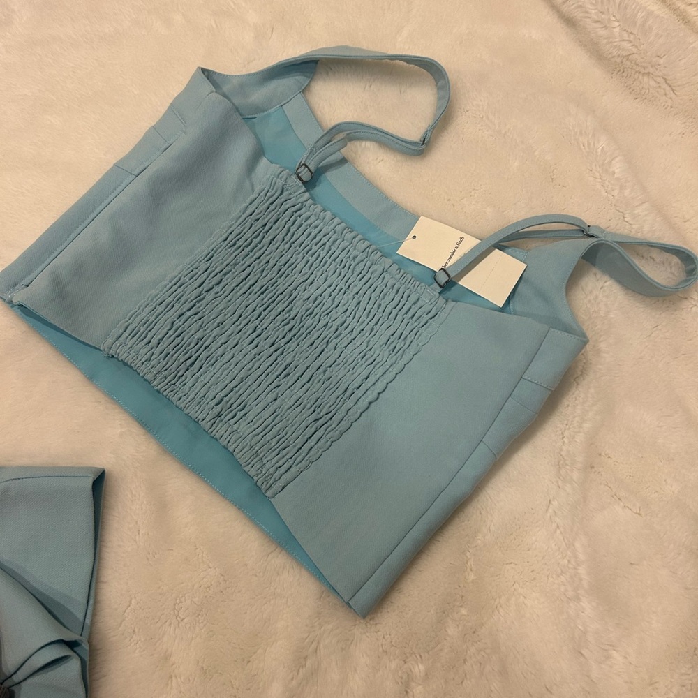 Light Blue Women's Wide-Leg Pants & Crop Top Set - Picture 2 of 6
